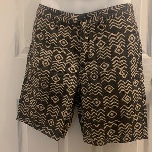 Vans shorts, 32